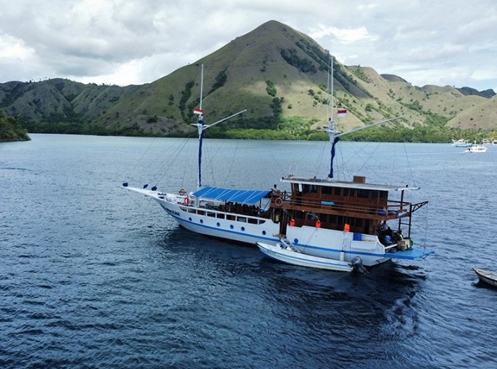 Discovering the Wonders of a Boat Tour from Labuan Bajo to Komodo Island